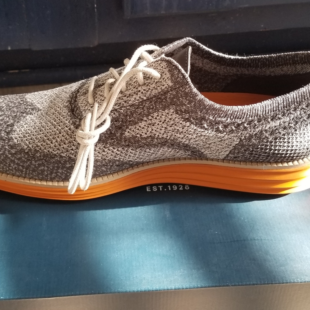 Shoes - Picture 4 of 6